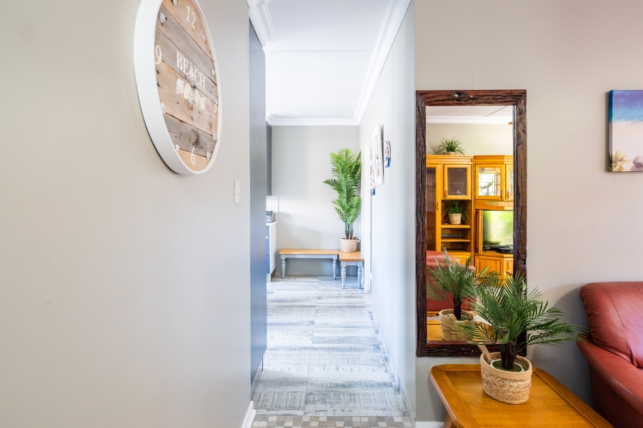 7 Bedroom Property for Sale in Hartenbos Central Western Cape